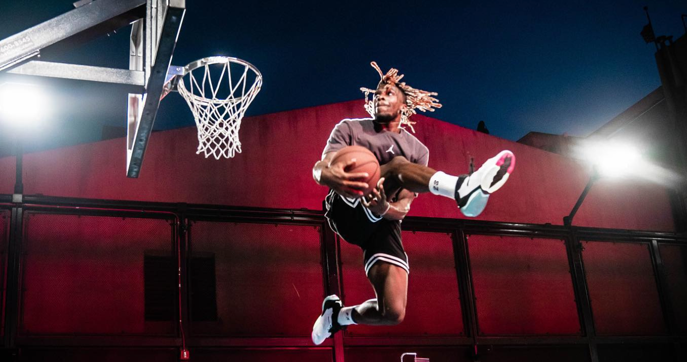 @kingdac
Dunkman League - Season 1 Competitor
Guinness World Record Holder:
Highest Vertical Leap (with a Running Start)